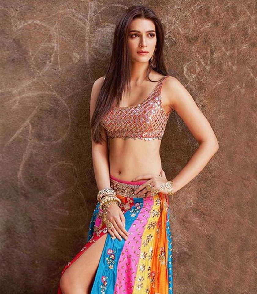 Kriti Sanon in AG - Image 2
